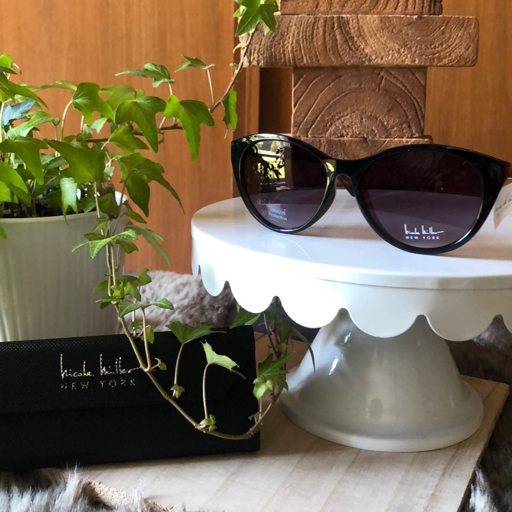 NWT Nicole Miller Sunglasses
